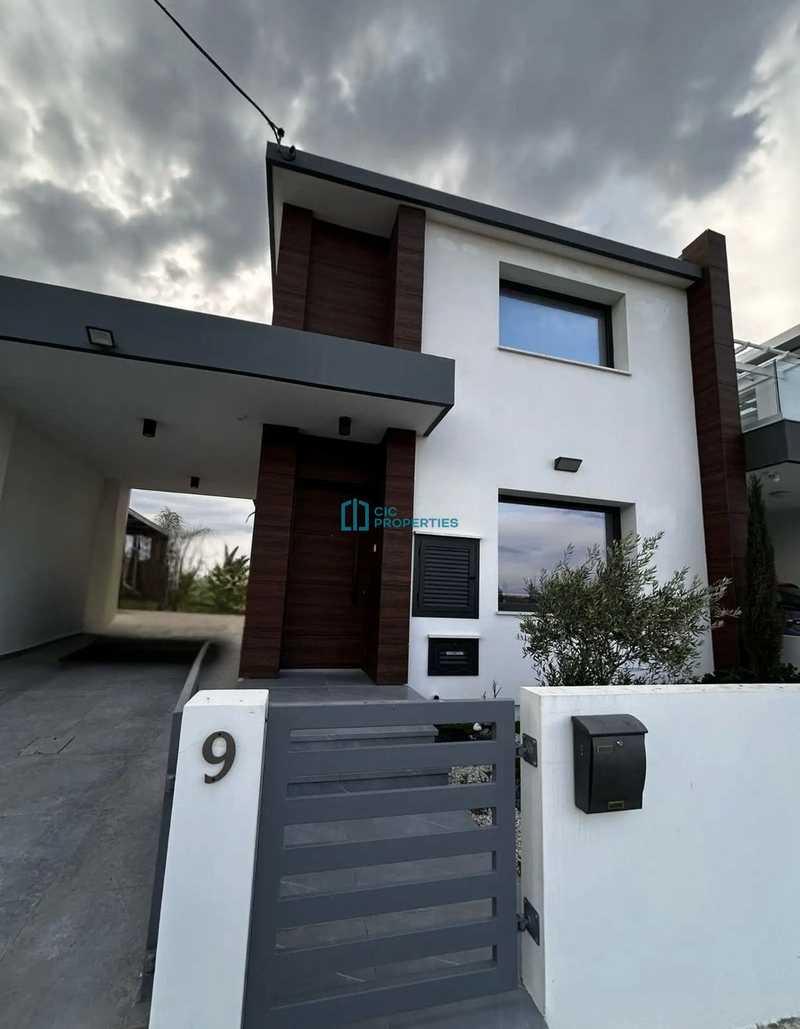 3-bedroom semi-detached for sale: https://www.bazaraki.com/adv/5791251_3-bedroom-semi-detached-for-sale (www.bazaraki.com)