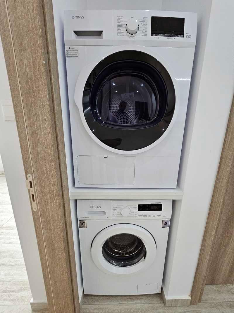 3-bedroom penthouse to rent: https://www.bazaraki.com/adv/5797134_3-bedroom-penthouse-to-rent (www.bazaraki.com)