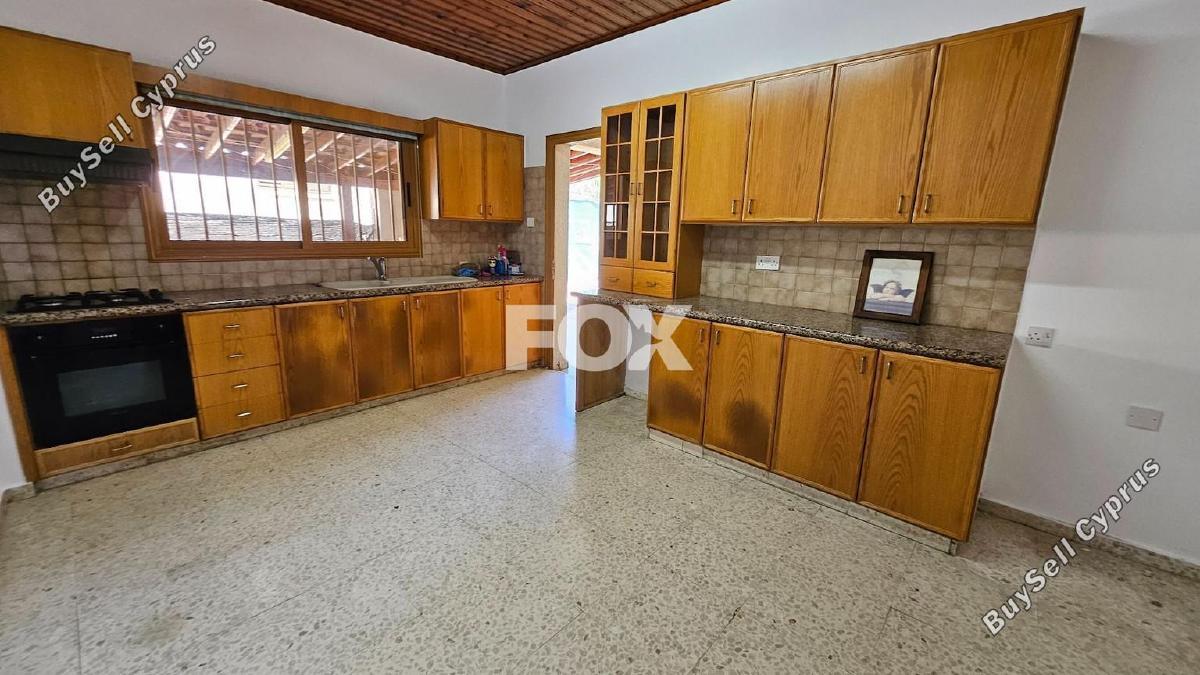 3 Bedroom Bungalow to rent in Episkopi Lemesou, Limassol: https://www.buysellcyprus.com/property-for-rent/limassol/episkopi-lemesou/3-bed-bungalow-to-rent-episkopi-lemesou-limassol-1794073.html (www.buysellcyprus.com)