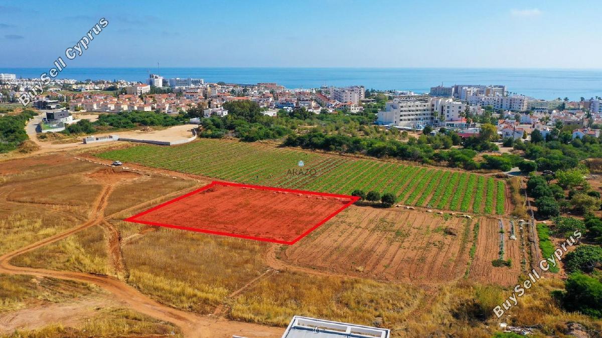 2,111 SQM Tourist Land for sale in Pernera, Famagusta: https://www.buysellcyprus.com/property-for-sale/famagusta/pernera/land-for-sale-pernera-famagusta-1794176.html (www.buysellcyprus.com)