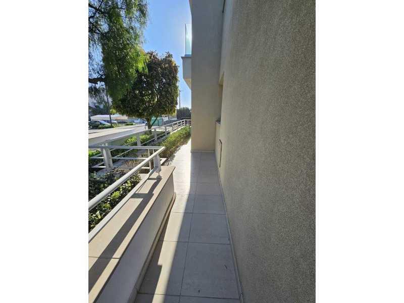 Ground floor office in naafi: https://www.bazaraki.com/adv/5790820_ground-floor-office-in-naafi (www.bazaraki.com)