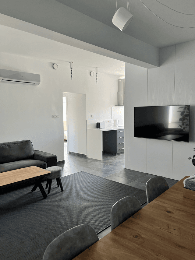 2-bedroom apartment to rent: https://www.bazaraki.com/adv/5797195_2-bedroom-apartment-to-rent (www.bazaraki.com)