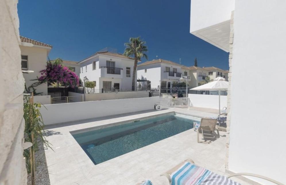 3-bedroom house in Famagusta №153794: https://dom.com.cy/en/catalog/rent/153794/ (dom.com.cy)