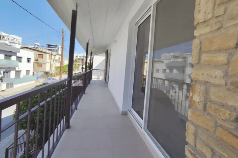 2 Bedroom Flat For Rent: https://www.zyprus.com/property/39364/2-bedrooms-apartment-flat-in-potamos-germasogeias-germasogeia-limassol (www.zyprus.com)