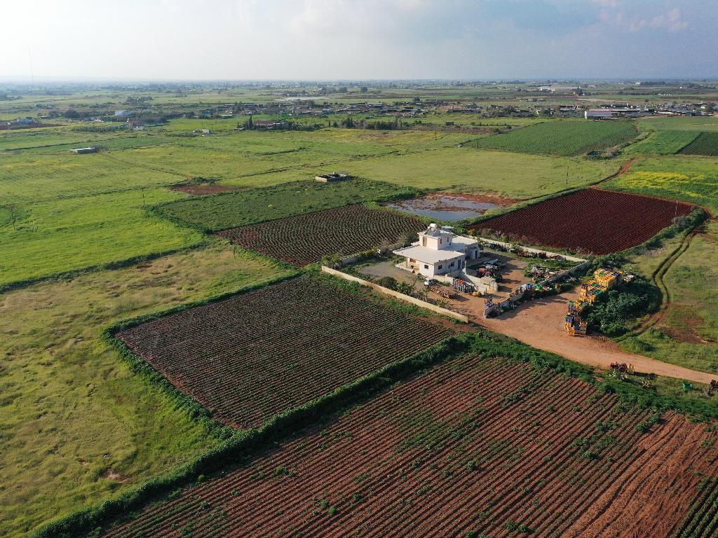 Residential Land 2,749 SQM For Sale: https://www.zyprus.com/land/39396/residential-land-in-liopetri-famagusta (www.zyprus.com)