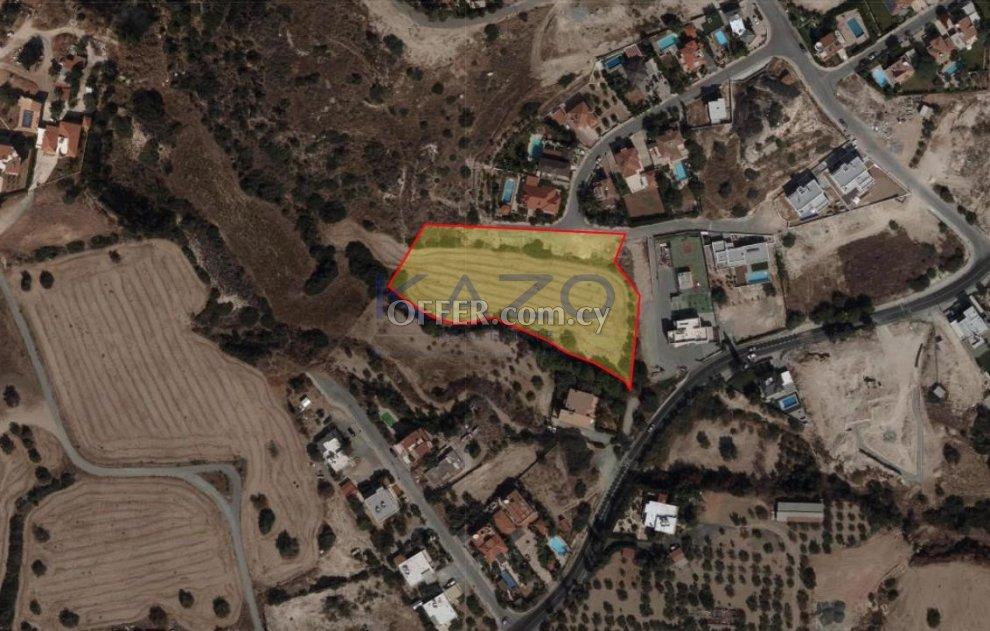 Large Development Land Plot for Sale in Agios Tychonas: https://www.offer.com.cy/en/large-development-land-plot-for-sale-in-agios-tychonas/21-813164/ (www.offer.com.cy)