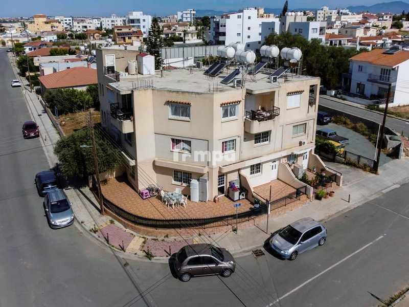 3-bedroom apartment for sale: https://www.bazaraki.com/adv/5797492_3-bedroom-apartment-for-sale (www.bazaraki.com)