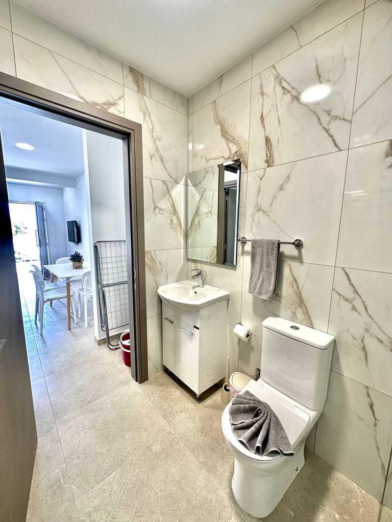 1 bedroom appartment: https://www.bazaraki.com/adv/5797873_1-bedroom-appartment (www.bazaraki.com)