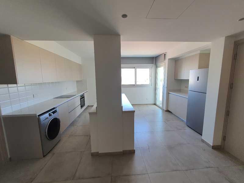 3-bedroom apartment to rent: https://www.bazaraki.com/adv/5793400_3-bedroom-apartment-to-rent (www.bazaraki.com)