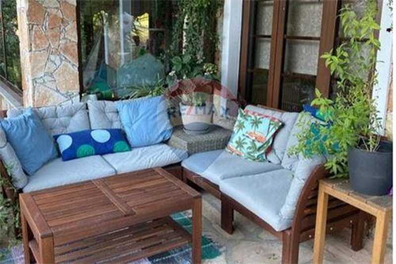 4-bedroom villa for sale: https://www.bazaraki.com/adv/5797868_4-bedroom-villa-for-sale (www.bazaraki.com)