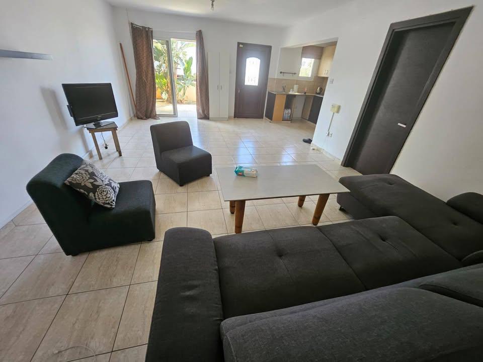 Apartment for rent: https://www.facebook.com/marketplace/item/1332107928087057 (www.facebook.com)
