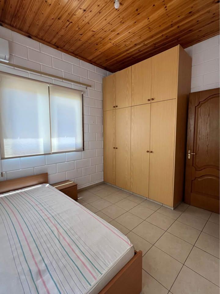 📍Town Centre 3 bedroom house,  Universal: https://www.facebook.com/marketplace/item/576311268331597 (www.facebook.com)