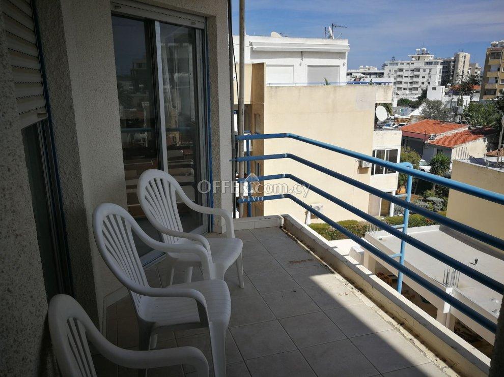 TWO BEDROOM APARTMENT IN CENTER LIMASSOL: https://www.offer.com.cy/en/two-bedroom-apartment-in-center-limassol/21-816796/ (www.offer.com.cy)