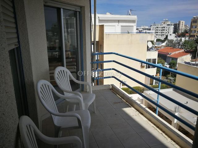 TWO BEDROOM APARTMENT IN CENTER LIMASSOL: https://www.offer.com.cy/en/two-bedroom-apartment-in-center-limassol/21-816796/ (www.offer.com.cy)