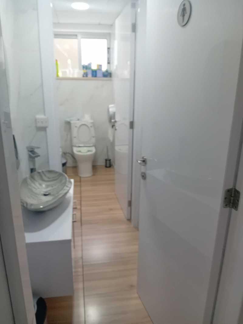Modern 160 square meter mezzanine floor in agios athanasios: https://www.bazaraki.com/adv/5796608_modern-160-square-meter-mezzanine-floor-in-agios-athanasios (www.bazaraki.com)