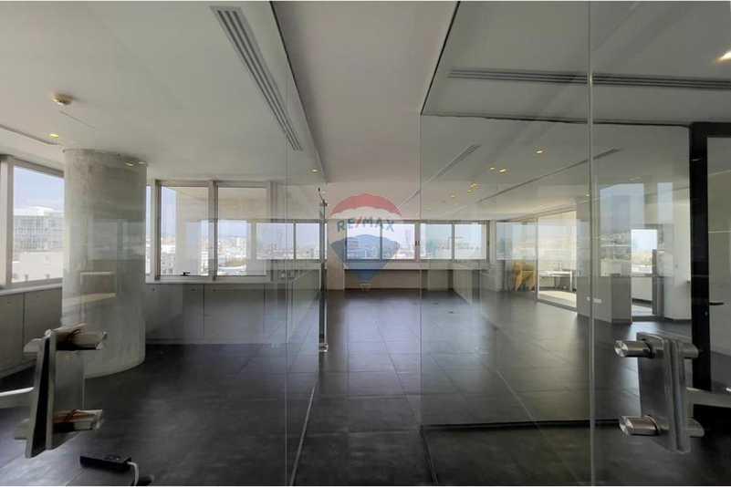 196m2 modern office near the highway: https://www.bazaraki.com/adv/5796047_196m2-modern-office-near-the-highway (www.bazaraki.com)
