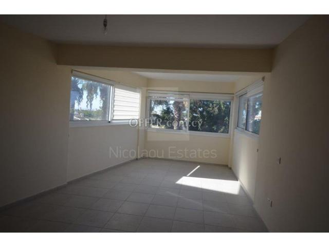 Three bedroom villa in Tombs of the Kings area of Paphos: https://www.offer.com.cy/en/three-bedroom-villa-in-tombs-of-the-kings-area-of-paphos/21-752300/ (www.offer.com.cy)
