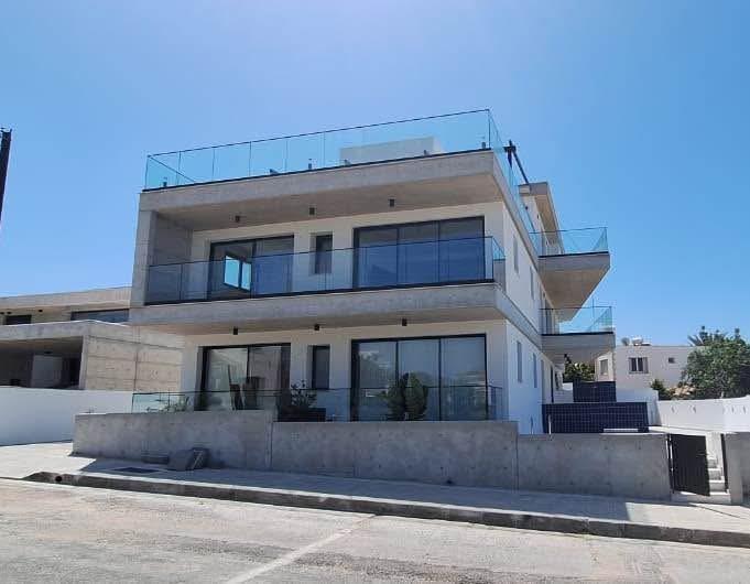 Brand new 1 bedroom: https://www.facebook.com/marketplace/item/980322184175721 (www.facebook.com)