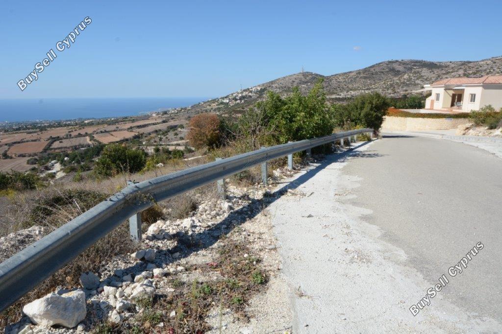 4,348 SQM Residential Land for sale in Tsada, Paphos: https://www.buysellcyprus.com/property-for-sale/paphos/tsada/land-for-sale-tsada-paphos-1792723.html (www.buysellcyprus.com)