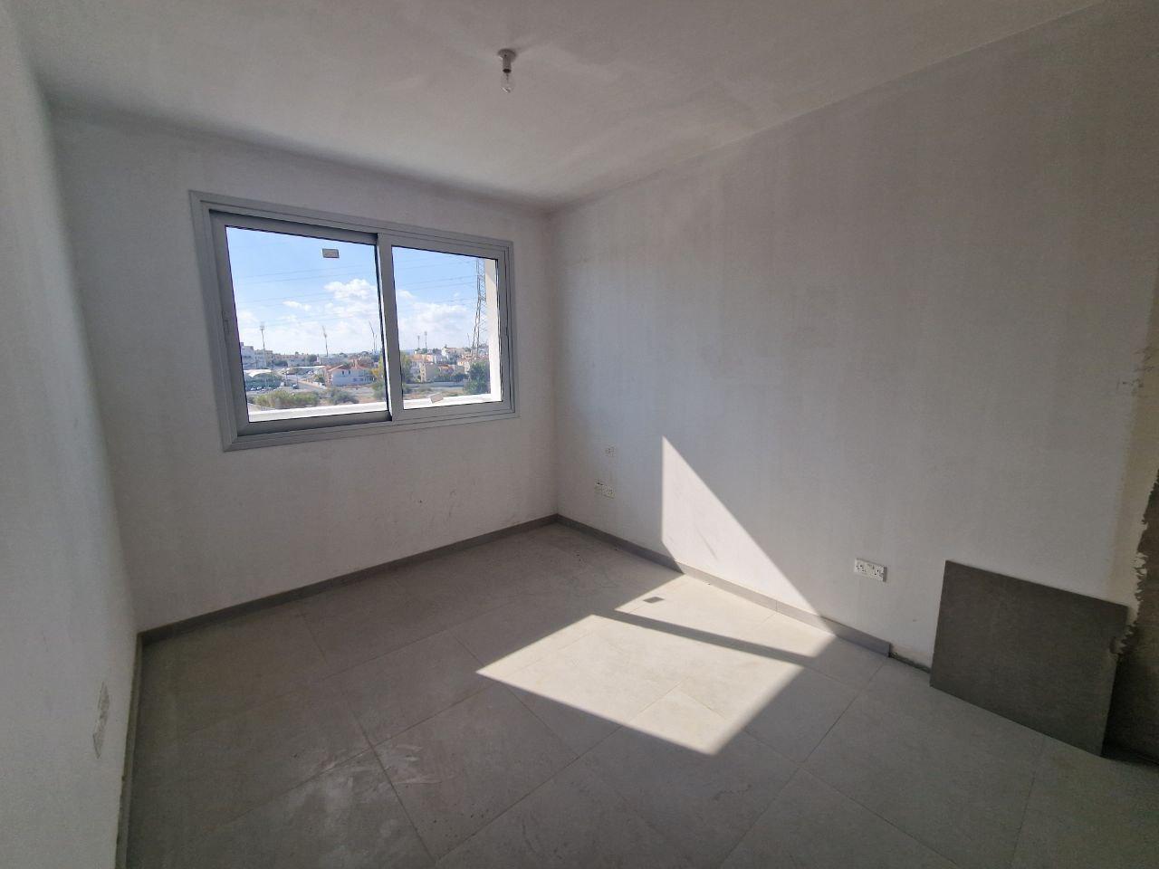 New 1-bedroom flat in Larnaca № 153919: https://dom.com.cy/en/catalog/sale/153919/ (dom.com.cy)
