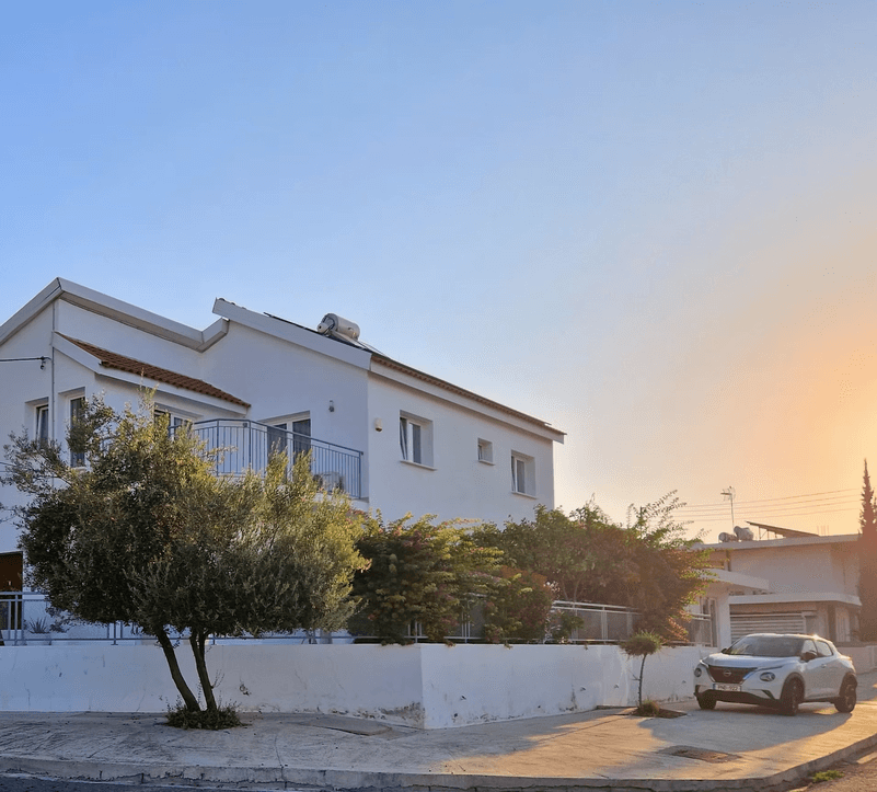 4-bedroom detached house for sale: https://www.bazaraki.com/adv/5794510_4-bedroom-detached-house-for-sale (www.bazaraki.com)