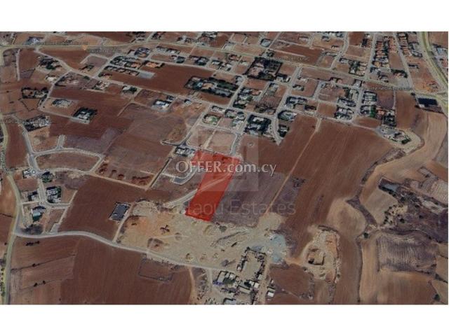 Residential half plot for sale in Lakatamia Pefkou area Nicosia: https://www.offer.com.cy/en/residential-half-plot-for-sale-in-lakatamia-pefkou-area-nicosia/21-815870/ (www.offer.com.cy)