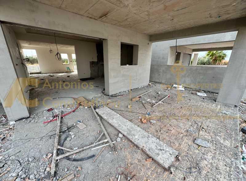 4-bedroom semi-detached for sale: https://www.bazaraki.com/adv/5793124_4-bedroom-semi-detached-for-sale (www.bazaraki.com)