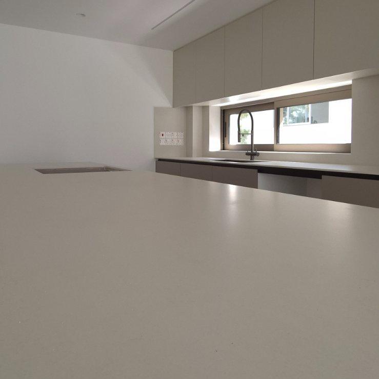 New 3-bedroom penthouse in Nicosia №148385: https://dom.com.cy/en/catalog/rent/148385/ (dom.com.cy)