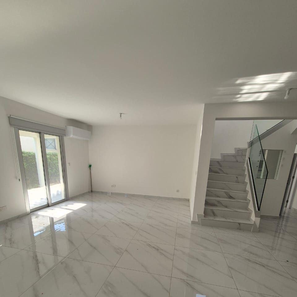 3-bedroom house in Limassol №152007: https://dom.com.cy/en/catalog/rent/152007/ (dom.com.cy)