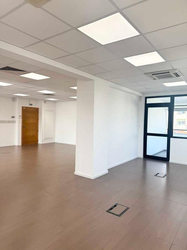 A whole floor office on athalassas avenue: https://www.bazaraki.com/adv/5797889_a-whole-floor-office-on-athalassas-avenue (www.bazaraki.com)