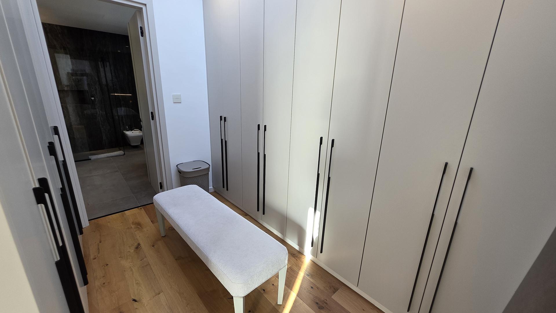 5-bedroom villa in Paphos № 152717: https://dom.com.cy/en/catalog/sale/152717/ (dom.com.cy)