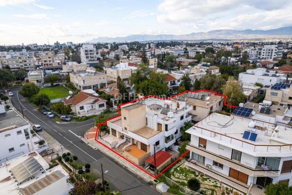 Two storey house in Kaimakli Nicosia: https://www.offer.com.cy/en/two-storey-house-in-kaimakli-nicosia/21-811645/ (www.offer.com.cy)
