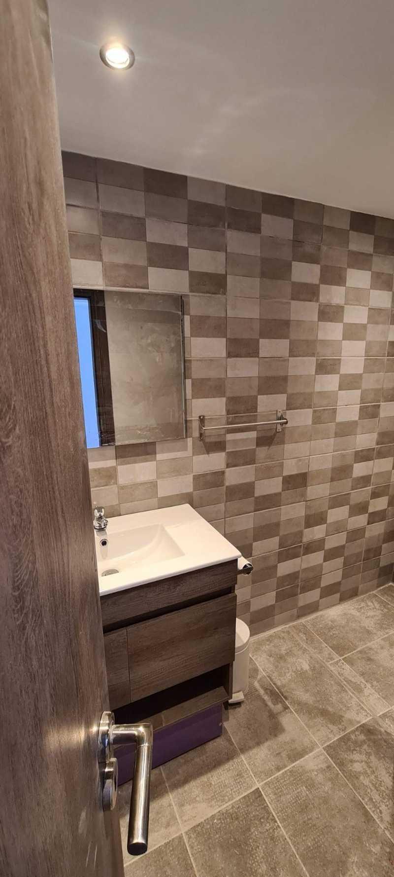1-bedroom apartment to rent: https://www.bazaraki.com/adv/5797567_1-bedroom-apartment-to-rent (www.bazaraki.com)