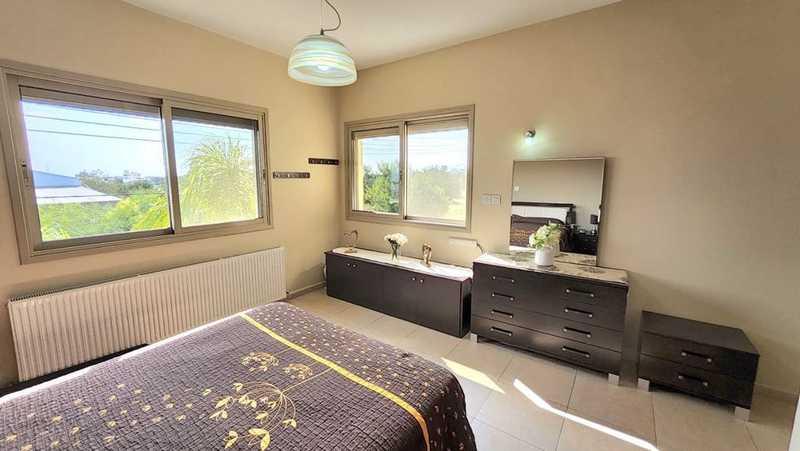 4-bedroom detached house for sale: https://www.bazaraki.com/adv/5797770_4-bedroom-detached-house-for-sale (www.bazaraki.com)