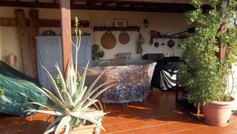 3-bedroom penthouse for sale: https://www.bazaraki.com/adv/5793645_3-bedroom-penthouse-for-sale (www.bazaraki.com)