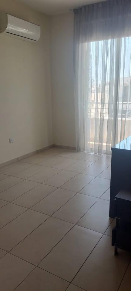 3 Beds 1 Bath Apartment/condo: https://www.facebook.com/marketplace/item/1193185722031928 (www.facebook.com)