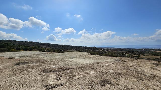 New 3-bedroom villa in Paphos № 153084: https://dom.com.cy/en/catalog/sale/153084/ (dom.com.cy)