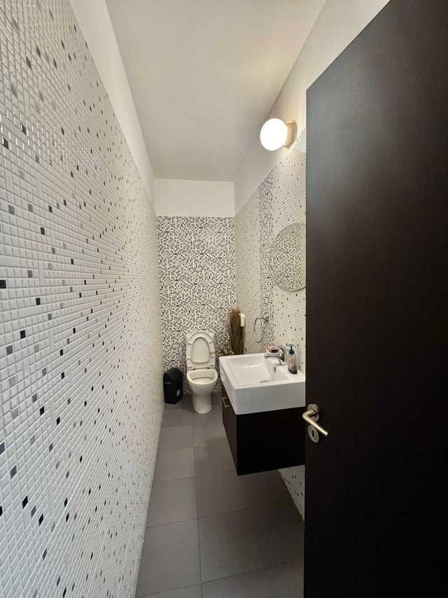 3-bedroom apartment to rent: https://www.bazaraki.com/adv/5786275_3-bedroom-apartment-to-rent (www.bazaraki.com)