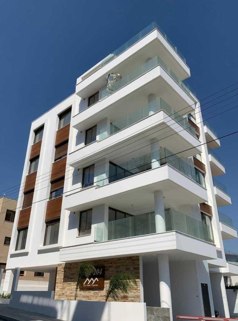 2-bedroom penthouse to rent: https://www.bazaraki.com/adv/5767445_2-bedroom-penthouse-to-rent (www.bazaraki.com)