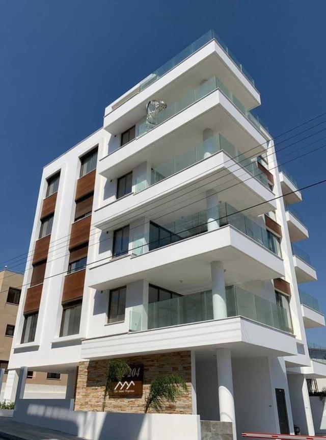 2-bedroom penthouse to rent: https://www.bazaraki.com/adv/5767445_2-bedroom-penthouse-to-rent (www.bazaraki.com)