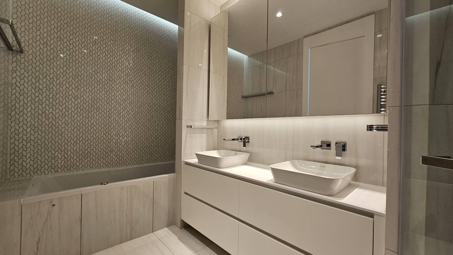 New 2-bedroom apartment in Limassol № 152872: https://dom.com.cy/en/catalog/sale/152872/ (dom.com.cy)