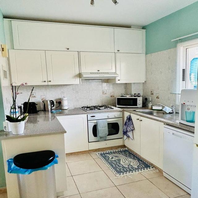 Fully furnished 2 bed townhouse Peyia: https://www.facebook.com/marketplace/item/1537484337207716 (www.facebook.com)