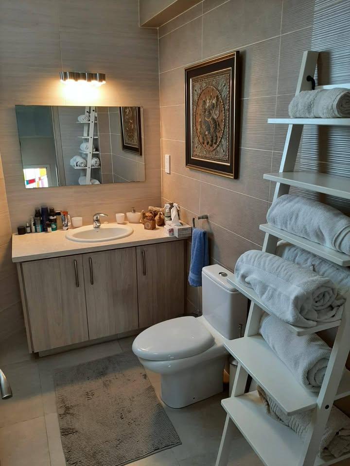 3/4 bedroom villa: https://www.facebook.com/marketplace/item/1513262092715409 (www.facebook.com)