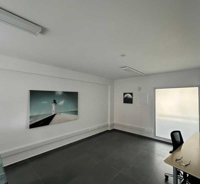 50sqm office in nicosia city centre: https://www.bazaraki.com/adv/5797402_50sqm-office-in-nicosia-city-centre (www.bazaraki.com)