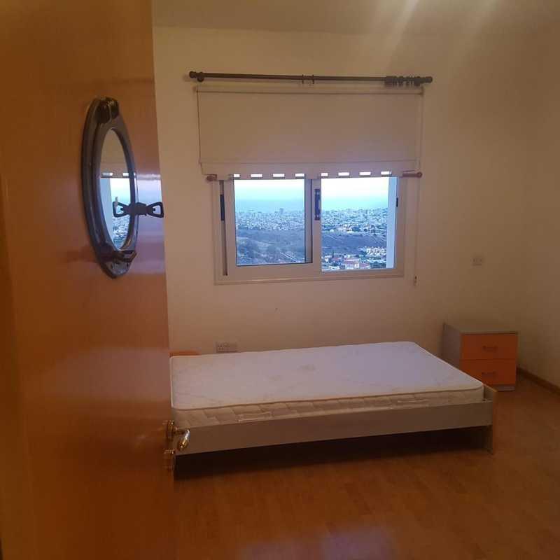 7-bedroom villa for sale: https://www.bazaraki.com/adv/5761890_7-bedroom-villa-for-sale (www.bazaraki.com)