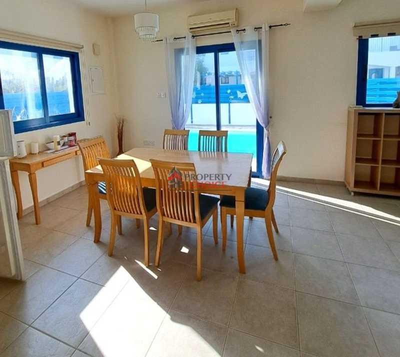 3-bedroom villa for sale: https://www.bazaraki.com/adv/5791701_3-bedroom-villa-for-sale (www.bazaraki.com)