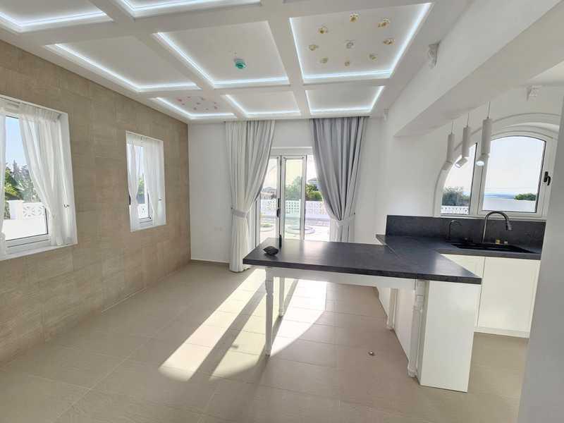 2-bedroom villa to rent: https://www.bazaraki.com/adv/5795405_2-bedroom-villa-to-rent (www.bazaraki.com)
