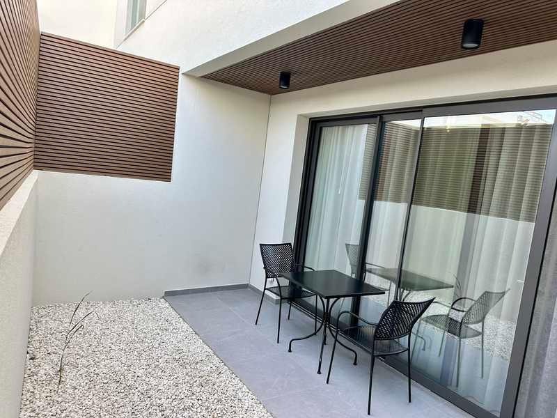 New central luxury studio: https://www.bazaraki.com/adv/5789401_new-central-luxury-studio (www.bazaraki.com)