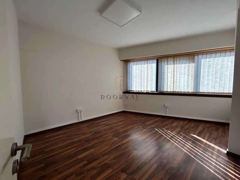 Office in mesa geitonia: https://www.bazaraki.com/adv/5796748_office-in-mesa-geitonia (www.bazaraki.com)