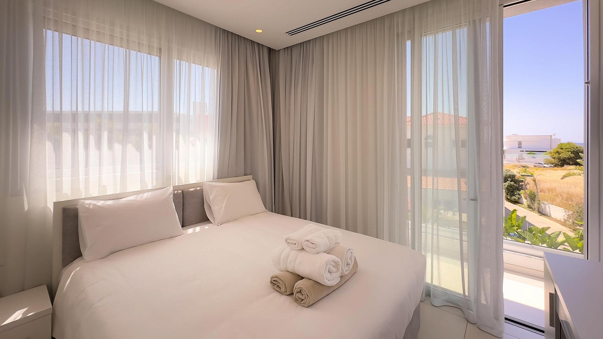 New 4-bedroom villa in Famagusta № 152569: https://dom.com.cy/en/catalog/sale/152569/ (dom.com.cy)